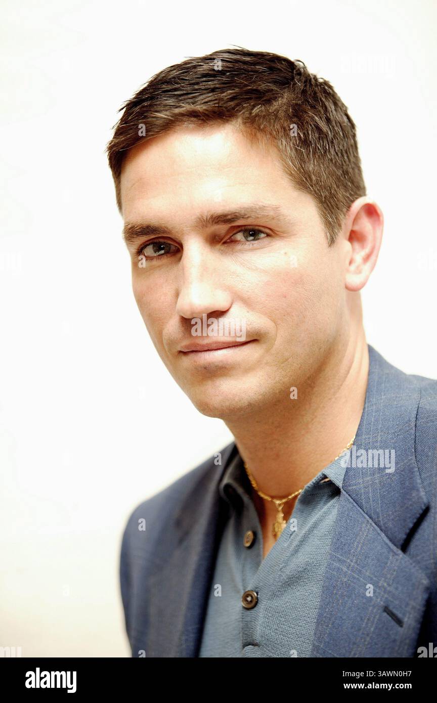 11 février 2004 - Hollywood, Californie, États-Unis - Jim Caviezel à la séance de presse pour le film controversé la passion des Christ.in Beverly Hills, Californie. 11 février 2004 (image crédit : © Armando Gallo/ZUMA Studio) Banque D'Images