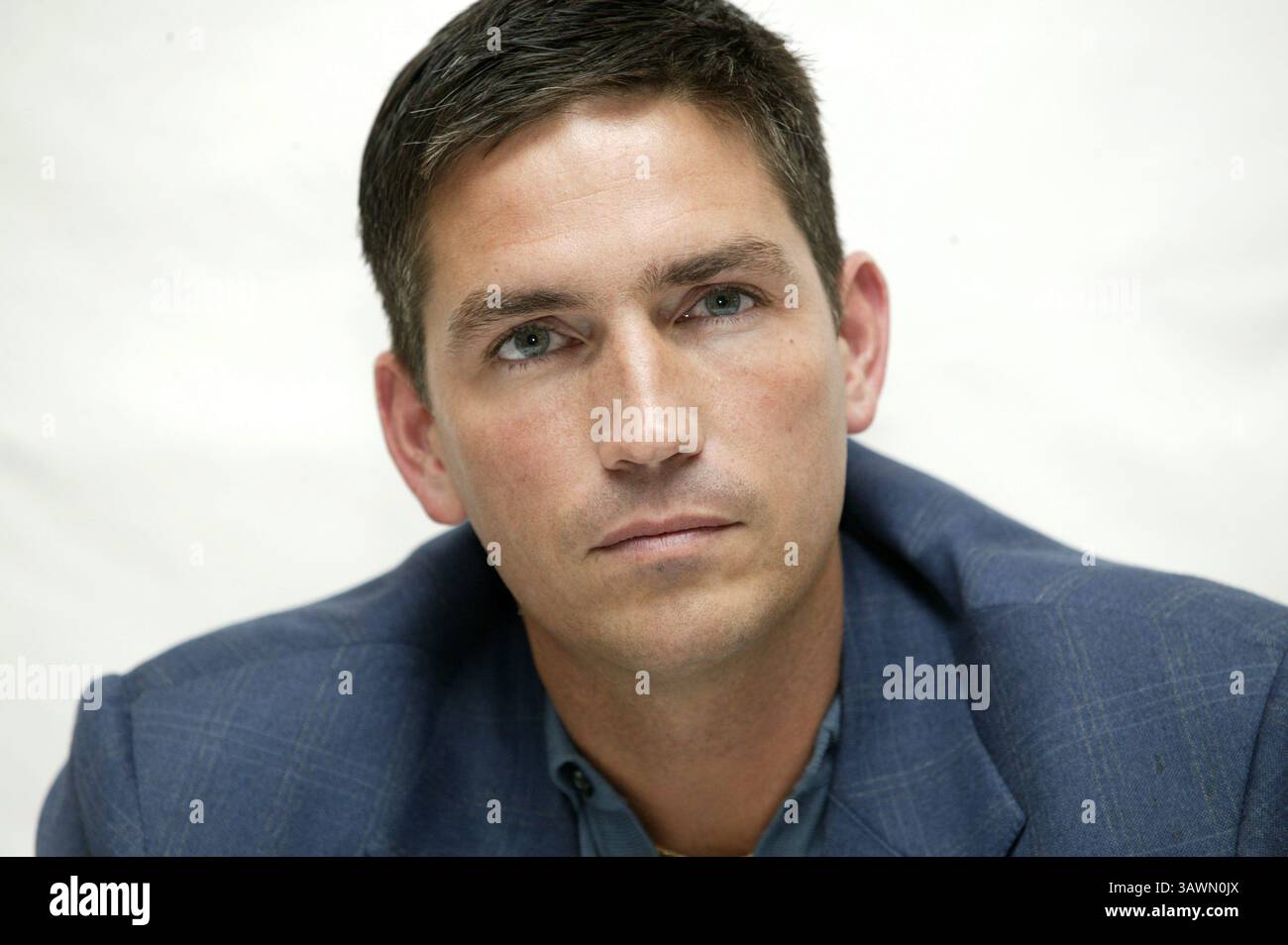 11 février 2004 - Hollywood, Californie, États-Unis - Jim Caviezel à la séance de presse pour le film controversé la passion des Christ.in Beverly Hills, Californie. 11 février 2004 (image crédit : © Armando Gallo/ZUMA Studio) Banque D'Images