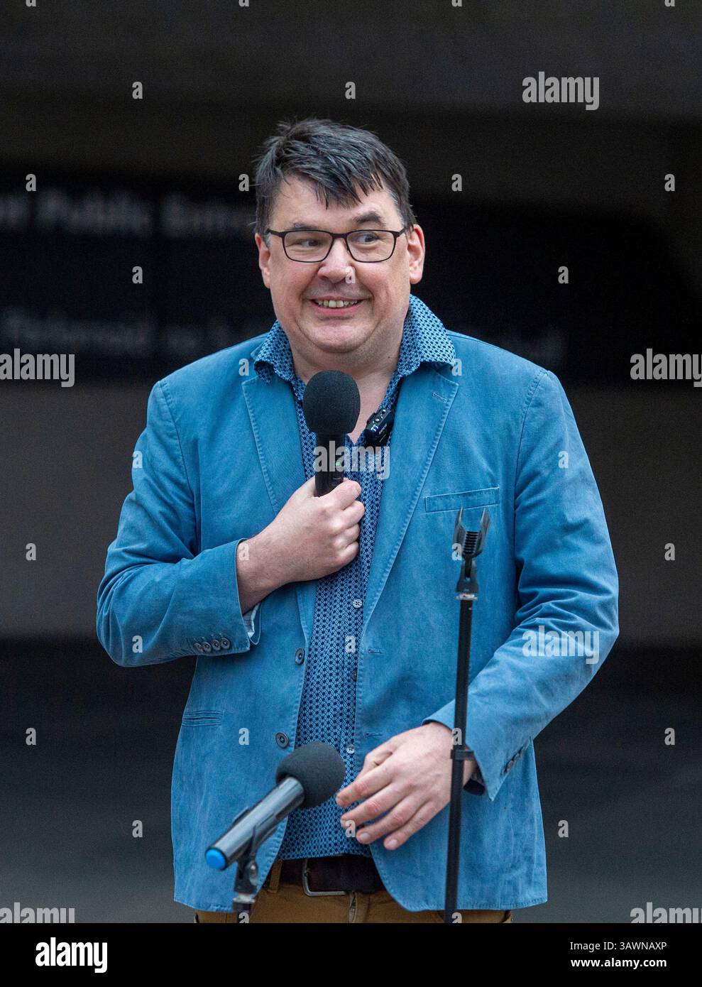 Festival Fringe d'Édimbourg. Graham Linehan show, devant le parlement écossais à Holyrood, Édimbourg, Écosse Banque D'Images