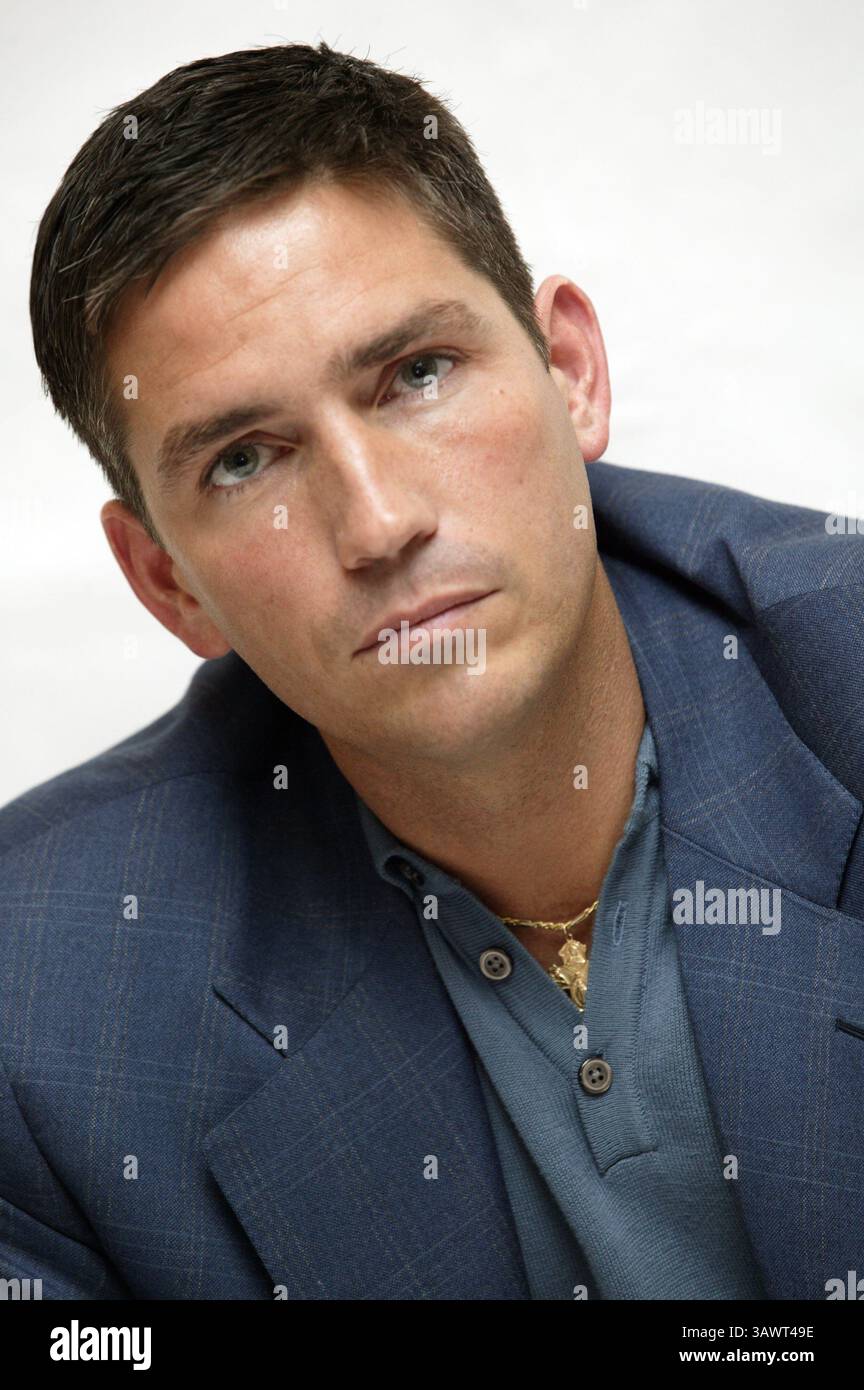 11 février 2004 - Hollywood, Californie, États-Unis - Jim Caviezel à la séance de presse pour le film controversé la passion des Christ.in Beverly Hills, Californie. 11 février 2004 (image crédit : © Armando Gallo/ZUMA Studio) Banque D'Images