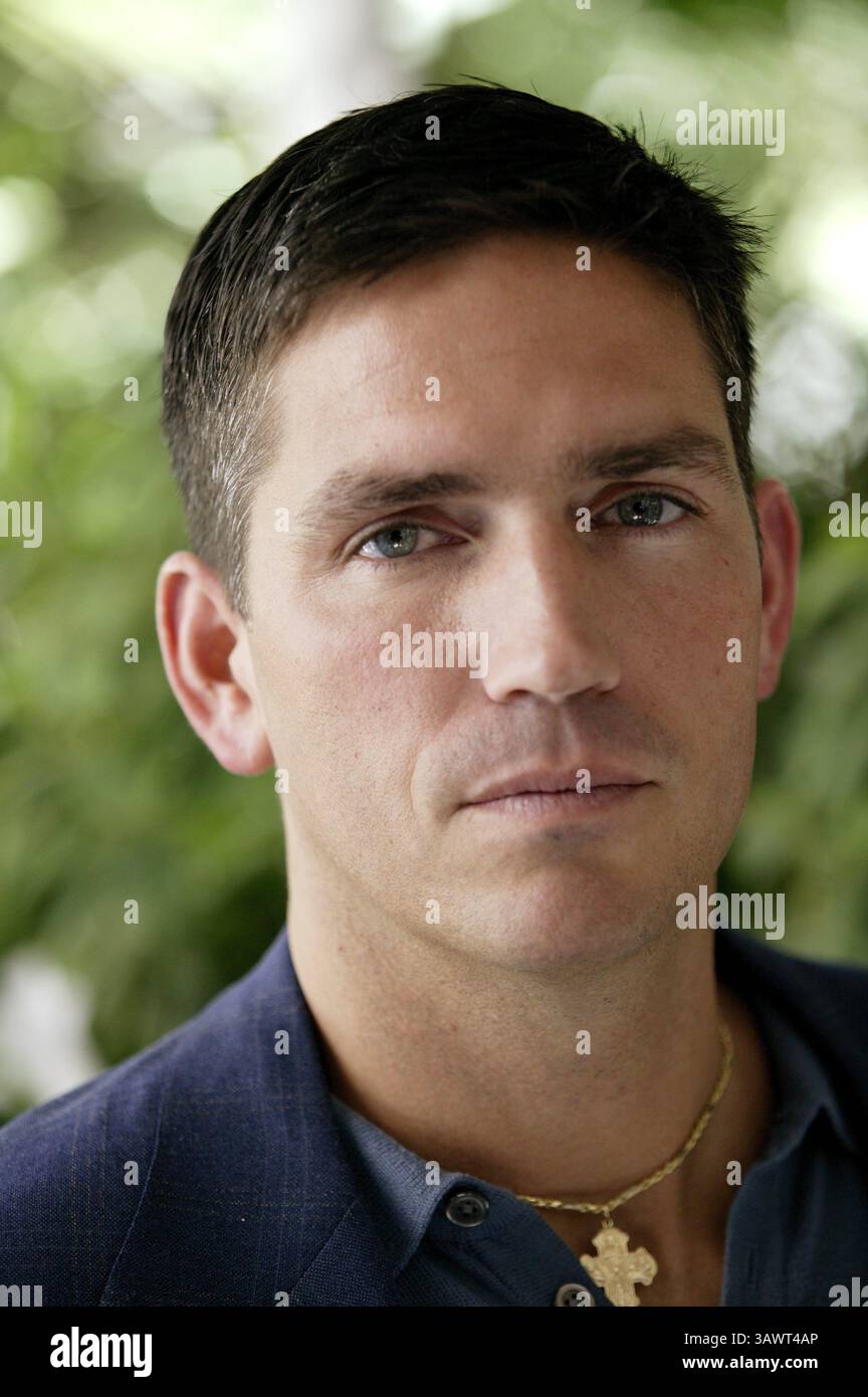 11 février 2004 - Hollywood, Californie, États-Unis - Jim Caviezel à la séance de presse pour le film controversé la passion des Christ.in Beverly Hills, Californie. 11 février 2004 (image crédit : © Armando Gallo/ZUMA Studio) Banque D'Images