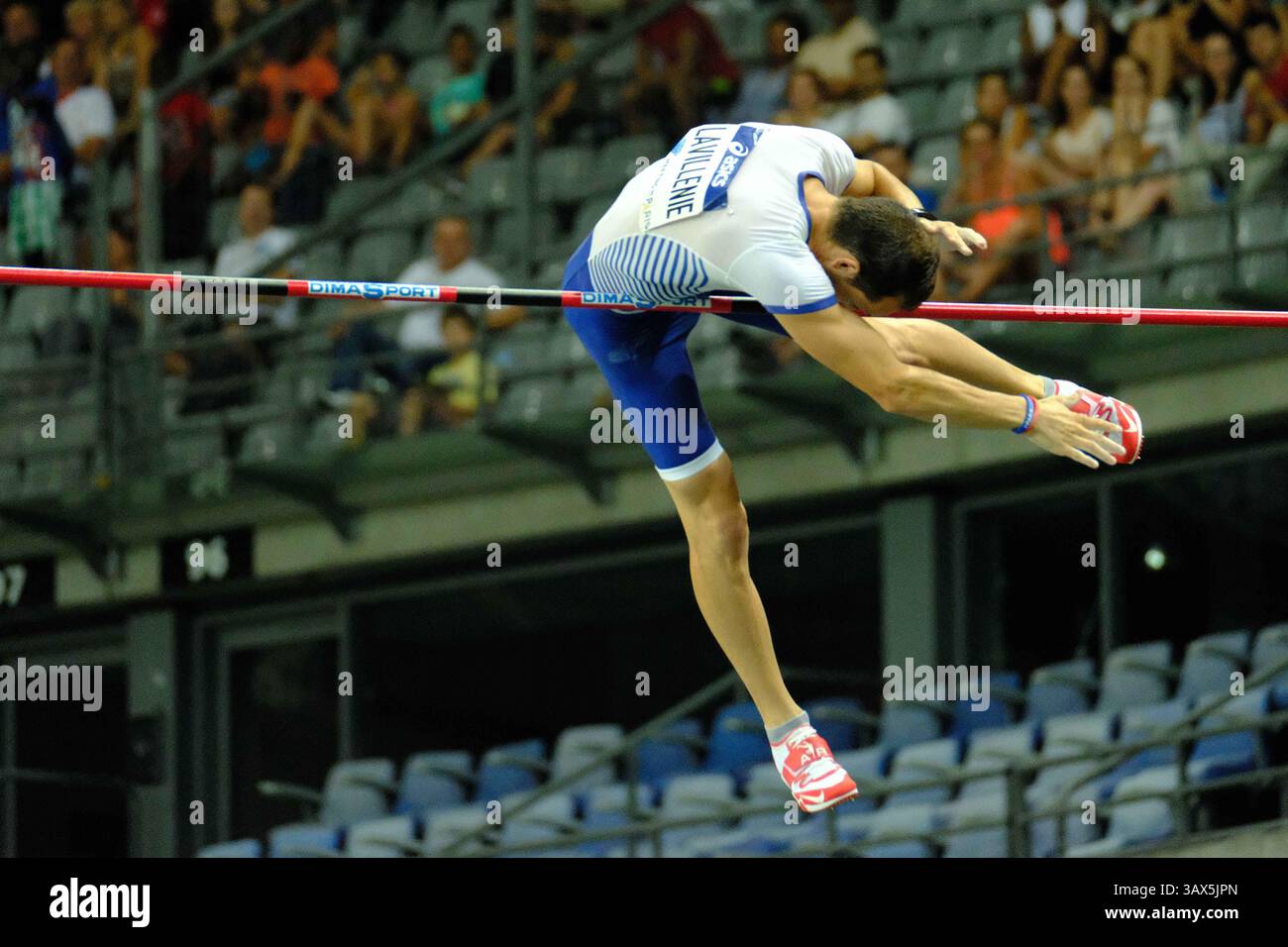27 août 2016 - St Denis, Seine St Denis, France - Renaud LAVILLENIE (FRA) a remporté le concours de voûte à la perche de l'homme à 5,93 m lors de la réunion de l'IAAF Diamond League au stade de France à Saint-Denis (crédit image : © Pierre Stevenin via ZUMA Wire) Banque D'Images