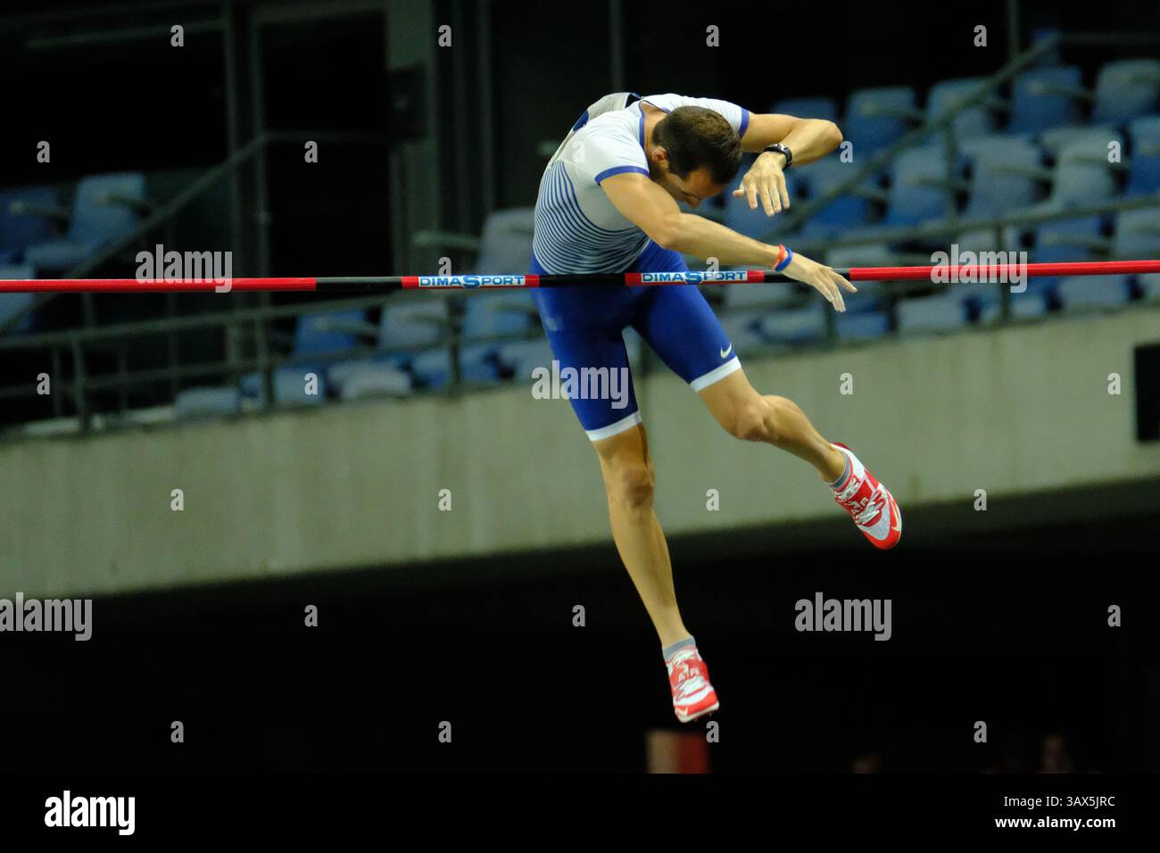 27 août 2016 - St Denis, Seine St Denis, France - Renaud LAVILLENIE (FRA) a remporté le concours de voûte à la perche de l'homme à 5,93 m lors de la réunion de l'IAAF Diamond League au stade de France à Saint-Denis (crédit image : © Pierre Stevenin via ZUMA Wire) Banque D'Images