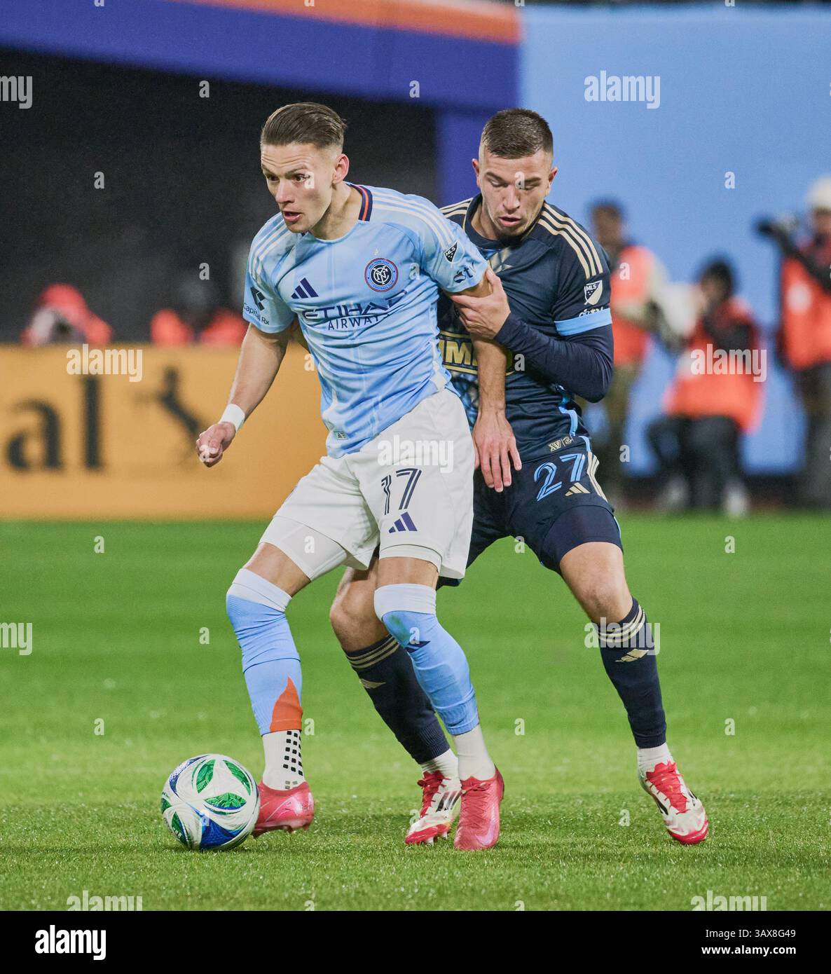 NEW YORK, NY, États-Unis - 12 AVRIL 2025 : MLS match entre le New York City FC et Philadelphia Union au Citi Field. ***USAGE ÉDITORIAL SEULEMENT*** Banque D'Images