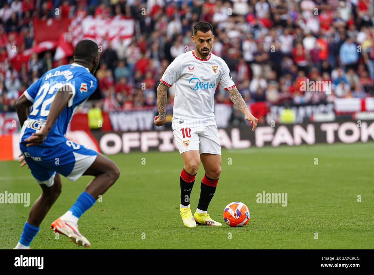 Suso (Sevilla FC) lors du match de LaLiga entre Sevilla FC et Deportivo Alaves, à Sanchez Pizjuan le 20 avril 2025 à Séville, Espagne Banque D'Images