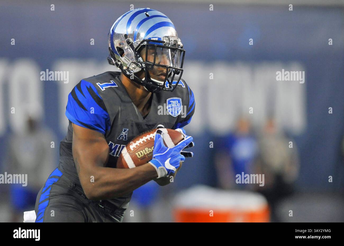 3 septembre 2016 : Tony Pollard, receveur de Memphis, revient au Liberty Bowl à Memphis, Tennessee, lors du deuxième match de football universitaire NCAA entre les Redhawks de l'État du Missouri du Sud-est et les Tigers de Memphis. Memphis a gagné 35-17. Austin McAfee/CSM(image de crédit : &copy ; Austin McAfee/Cal Sport Media via ZUMA Wire) Banque D'Images