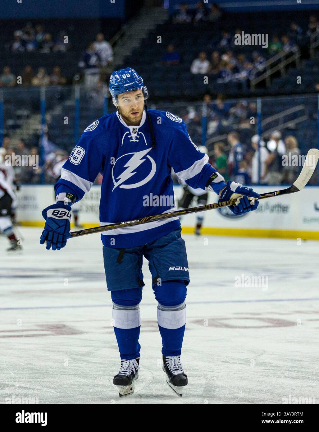 20 octobre 2016 : Nikita Nesterov, défenseur du Lightning de Tampa Bay (89 ans) avant le match entre l'Avalanche du Colorado et le Lightning de Tampa Bay à l'Amalie Arena de Tampa, en Floride. Del Mecum/CSM(image de crédit : © ; Del Mecum/CSM via ZUMA Wire) Banque D'Images