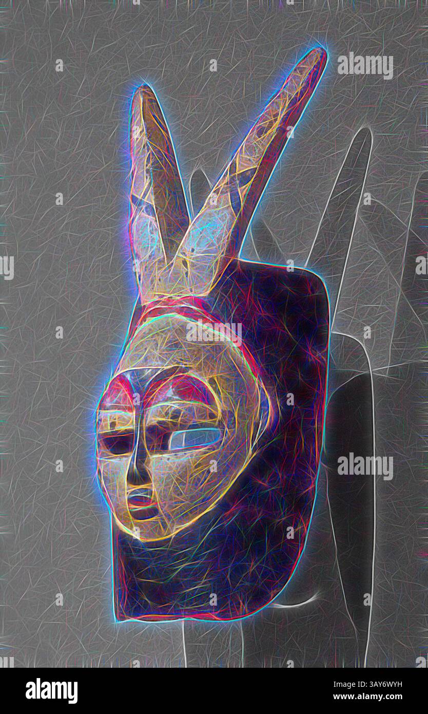 Un masque frappant avec des traits faciaux exagérés et des oreilles allongées, orné de couleurs vives et de motifs complexes, dégageant un sens de la signification culturelle et de l'expression artistique., masque facial pour l'association Ekpo, Royaume du Bénin, peuple Edo, 1920-1950, bois, pigment, H : 14-1/16 po., Art africain, Art classique avec une touche moderne réinventée par Artotop Banque D'Images