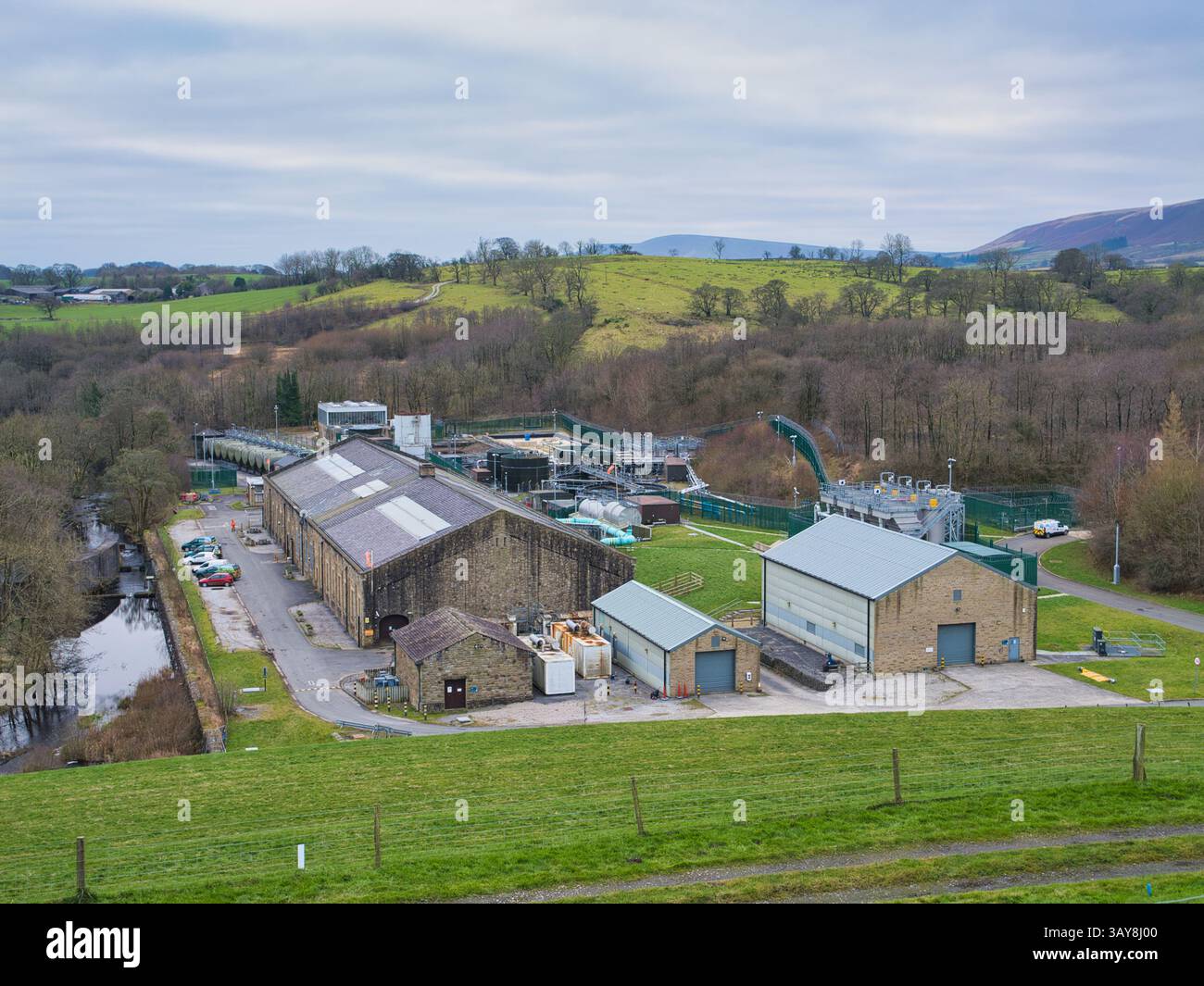 Infrastructure de United Utilities à l'usine de traitement des eaux de Hodder, stocks Reservoir, Forest of Bowland, Royaume-Uni Banque D'Images