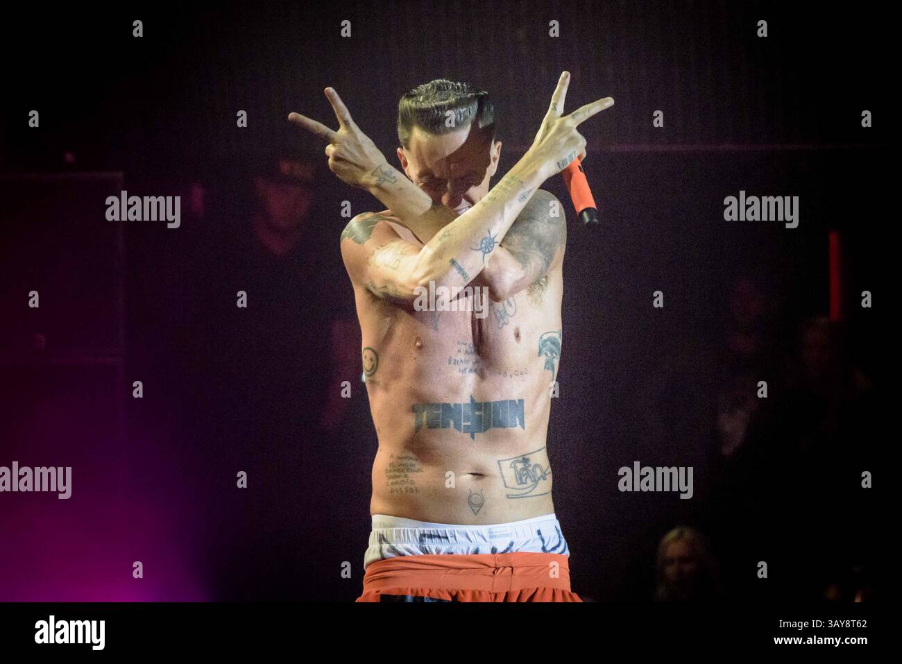 16 octobre 2016 - Toronto, Ontario, Canada - le groupe sud-africain de rap-rave DIE ANTWOORD, formé par les rappeurs NINJA (Watkin Tudor Jones) et Yolandi visser a joué un concert à guichet fermé à la Sound Academy de Toronto. En photo : NINJA, YOLANDI VISSER (crédit image : © Angel Marchini via ZUMA Wire) Banque D'Images