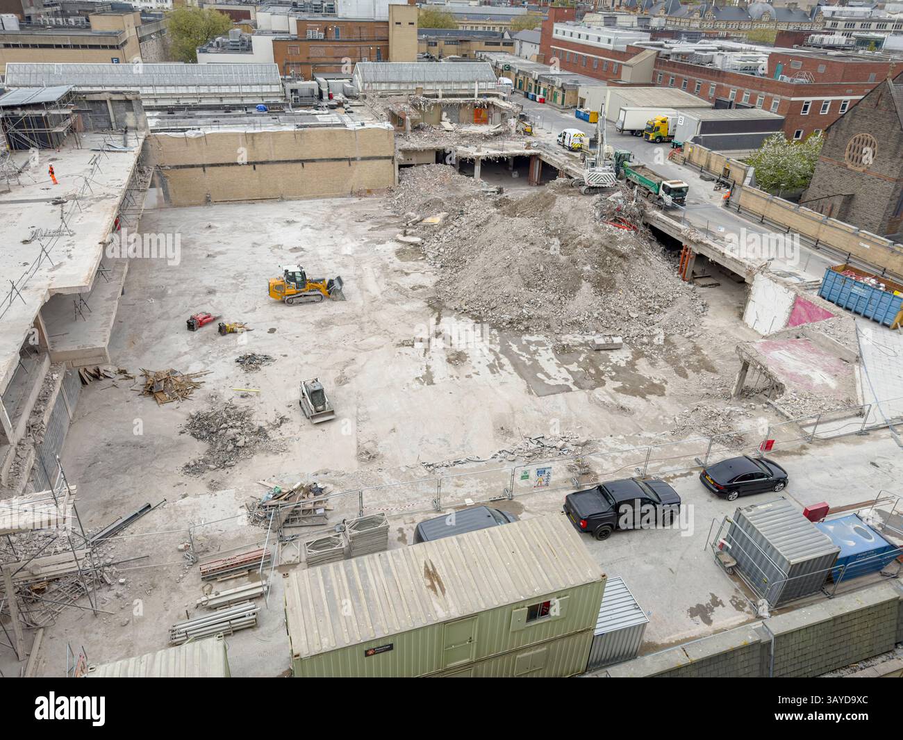 La démolition de l'ancien magasin Debenhams dans le centre-ville de Cardiff est presque terminée. Autrefois la pierre angulaire du quartier commerçant de Cardiff. - Image de stock capturée avec un smartphone