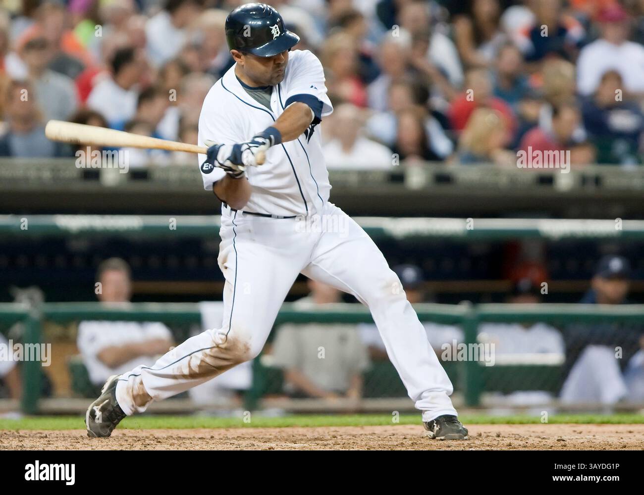15 juin 2010 : Gerald Laird, le receveur des Tigers de Detroit, prend la coupe au ballon dans l'action de match entre les Nationals de Washington et les Tigers de Detroit au Comerica Park à Detroit, Michigan. Les Tigres ont battu les nationaux 7-4.(image crédit : © John Mersits/Cal Sport Media/ZUMApress.com) Banque D'Images