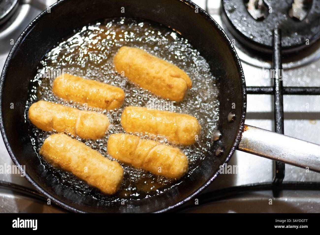 Doigts de fromage frits, tequenos farcis de fromage blanc. Photo de haute qualité Banque D'Images