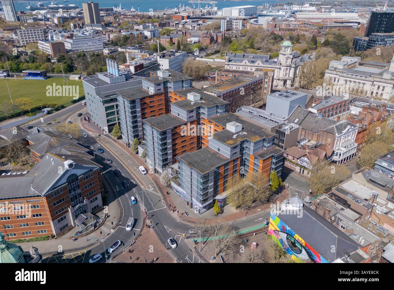 Vue aérienne de Rosalind Franklin Halls, (salles de résidence), Portsmouth, Hampshire, Royaume-Uni. Banque D'Images