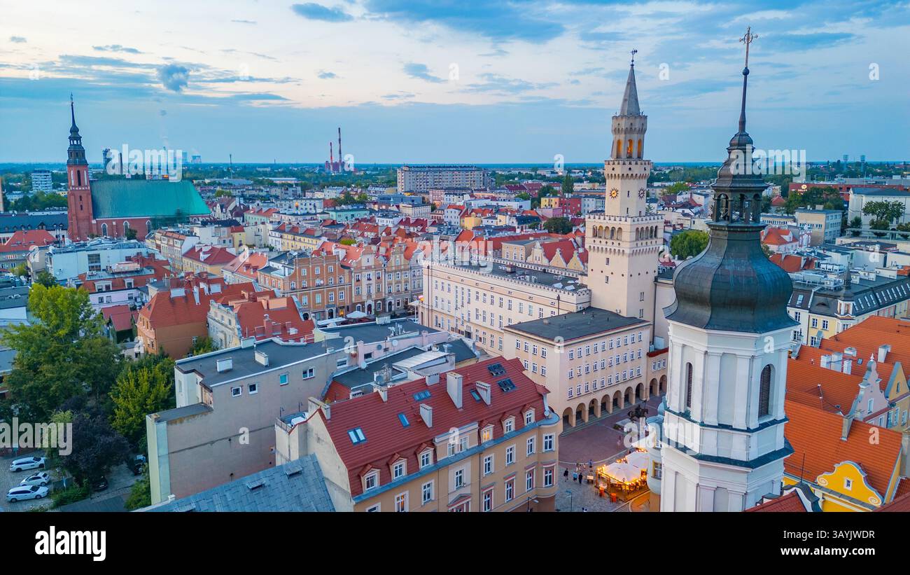 Vue panoramique de la vieille ville d'Opole, Pologne. IMAGE Banque D'Images