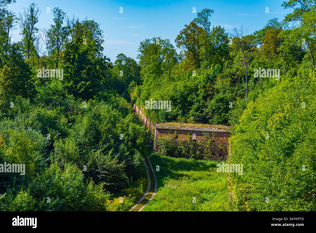 Journée d'été à la forteresse de Boyen à Gizycko, Pologne. IMAGE Banque D'Images