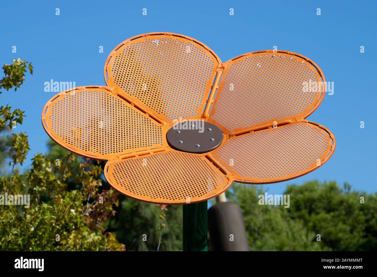 grande décoration florale à l'aire de jeux Banque D'Images