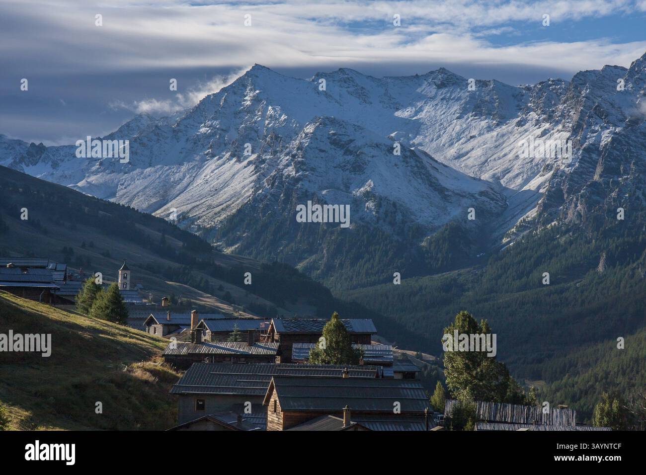 Village de montagne de Saint-Véran, la plus haute commune d'Europe et l'un des plus beaux villages de France, département des Hautes Alpes, Provence Alpes Banque D'Images