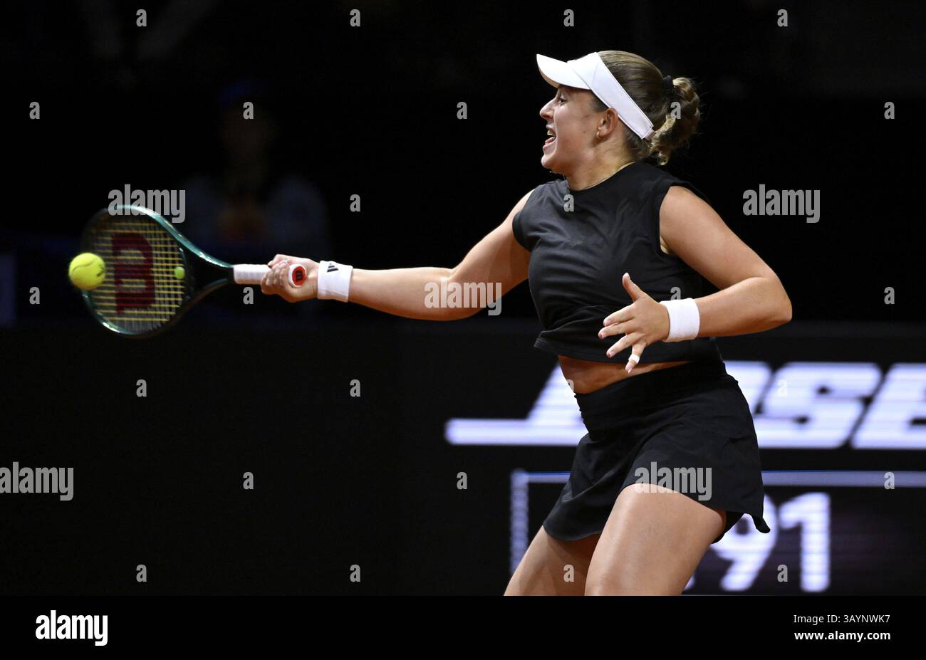 Jelena Ostapenko LAT action Tennis femmes Porsche Cup, Grand Prix, GP, Stuttgart 2025, Porsche-Arena, Stuttgart, Bade-Wuerttemberg, Allemagne, Europe Banque D'Images