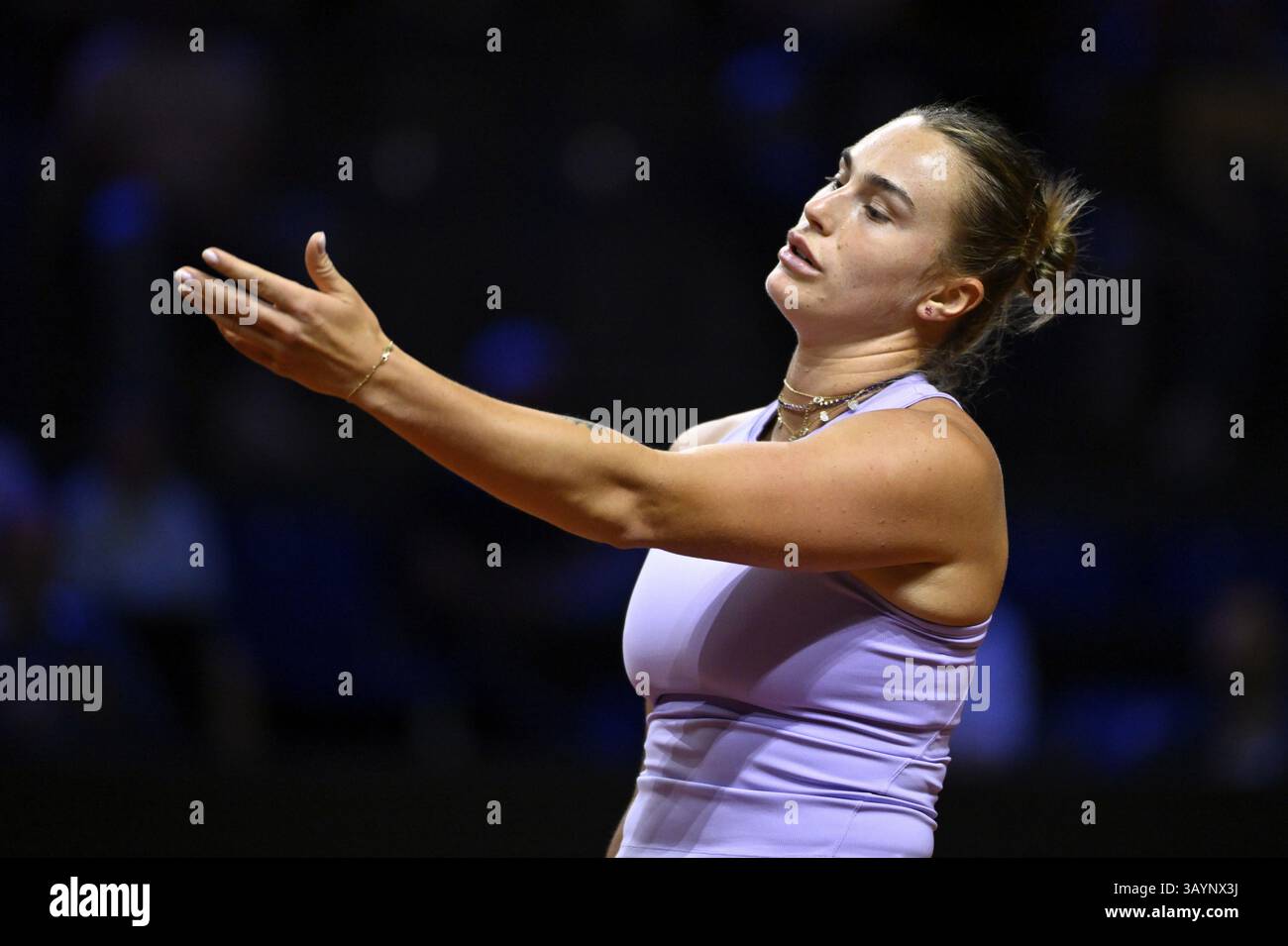 Aryna Sabalenka BLR, geste, geste déçu, Tennis Ladies Porsche Cup, Grand Prix, GP, Stuttgart 2025, Porsche Arena, Stuttgart, Baden-Wuertte Banque D'Images