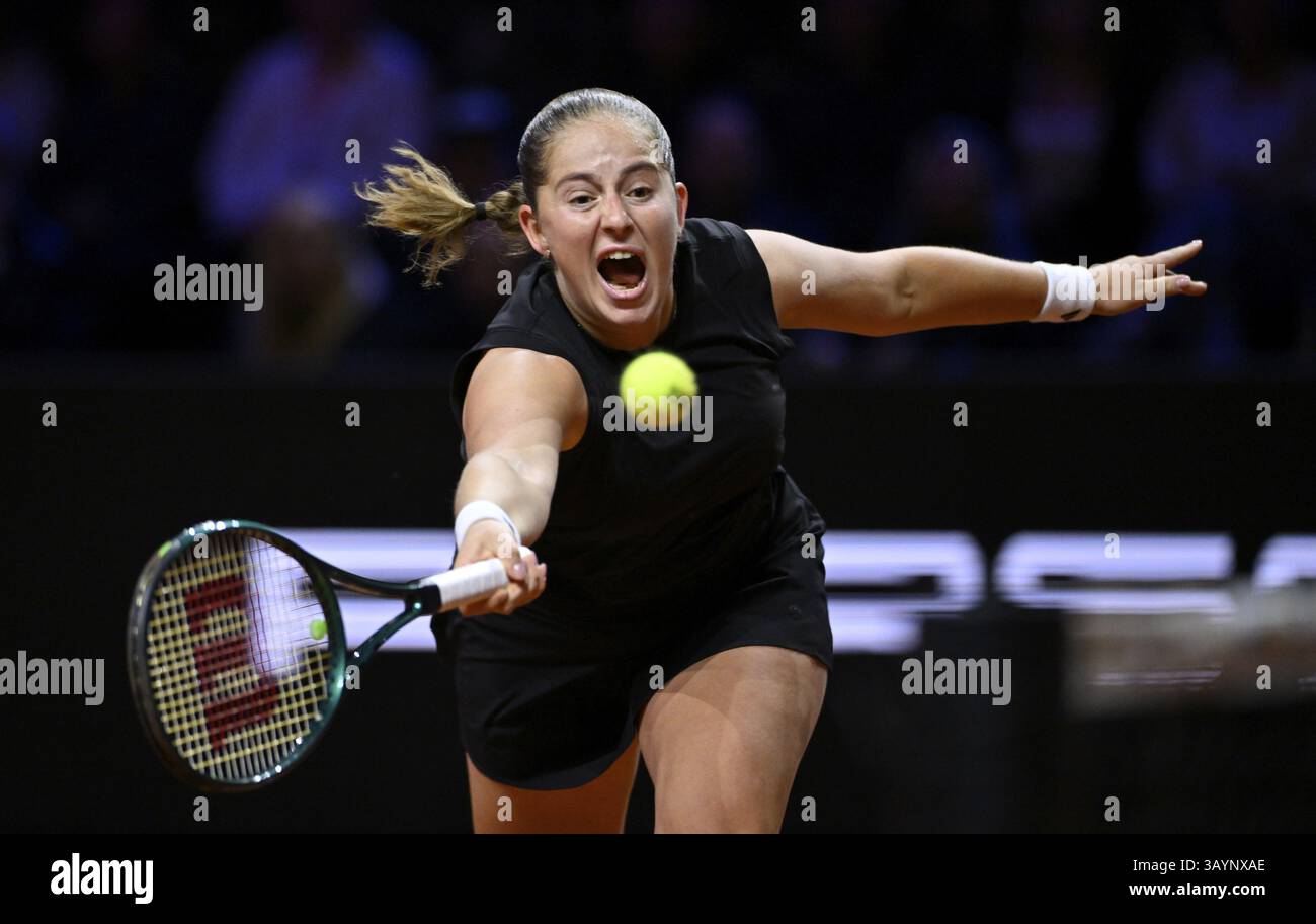 Jelena Ostapenko LAT action Tennis femmes Porsche Cup, Grand Prix, GP, Stuttgart 2025, Porsche-Arena, Stuttgart, Bade-Wuerttemberg, Allemagne, Europe Banque D'Images