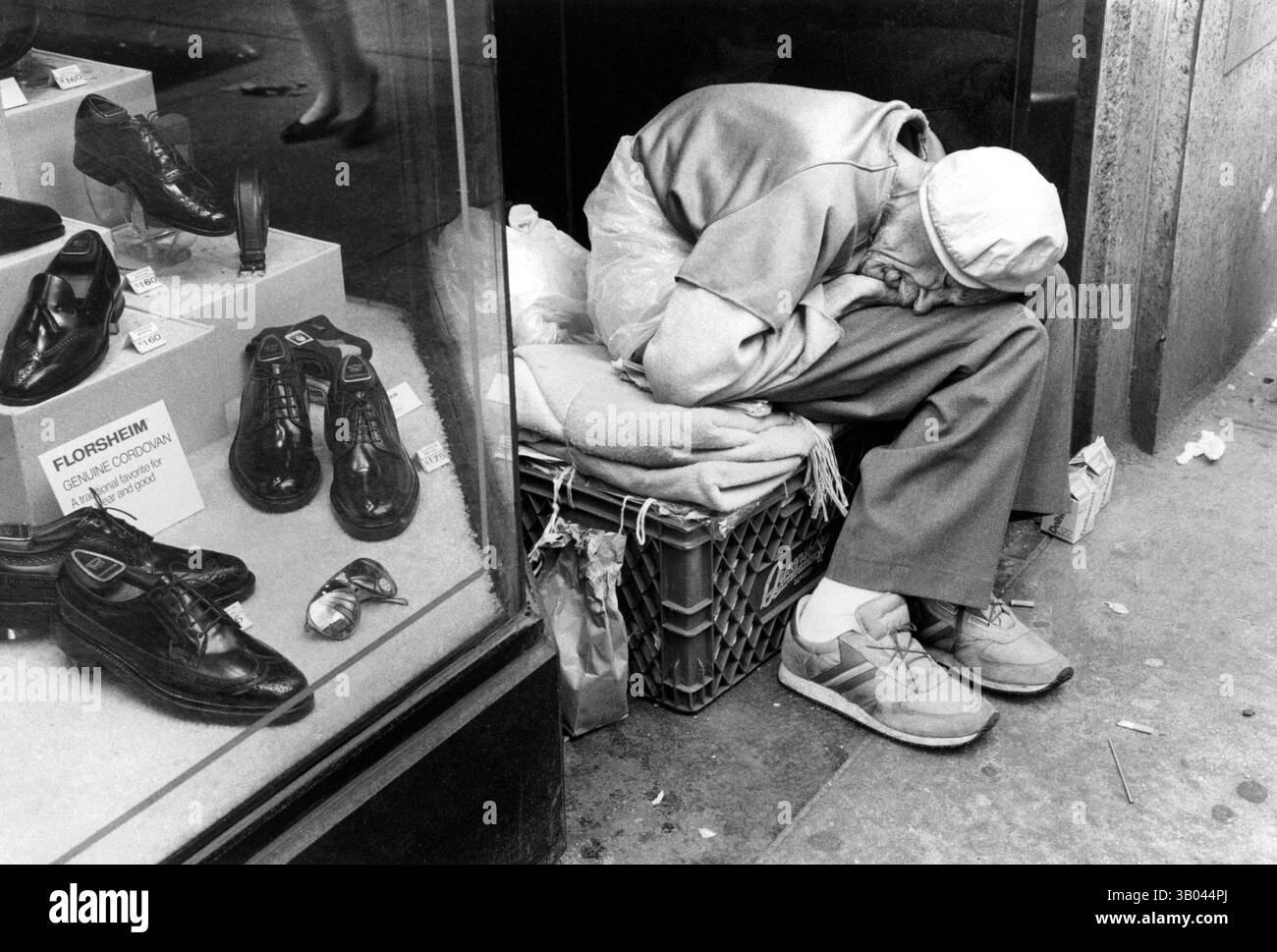 01 janv. 1970 - New York, New York, États-Unis - (Archive photo des années 1960 à 1970 Date exacte inconnue) femme avec des chaussures. (Crédit image : © Douglas Kent Hall/ZUMA Press) Banque D'Images