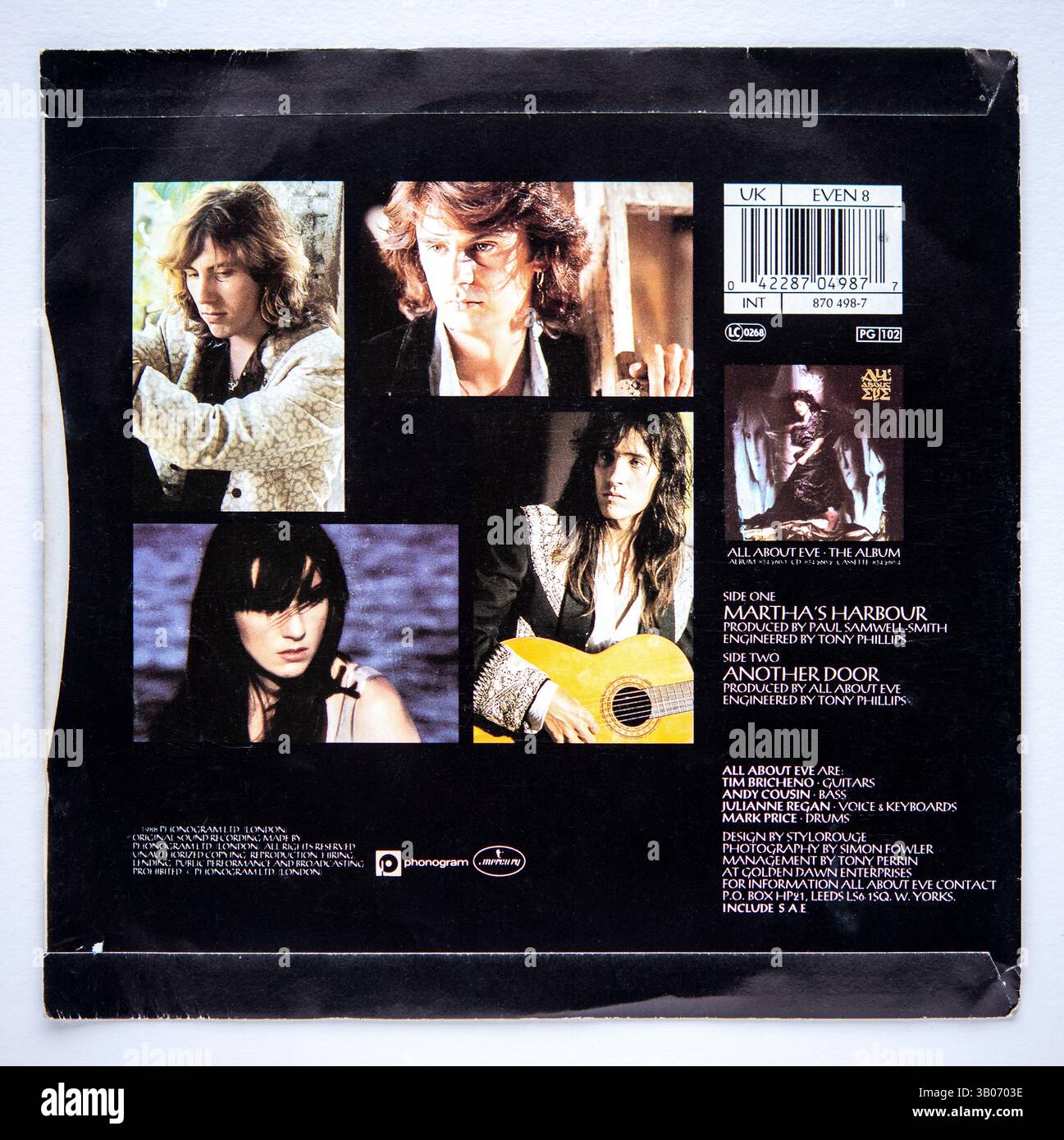 Couverture arrière de la version single de sept pouces de Martha's Harbour par All About Eve, sortie en 1988. Banque D'Images