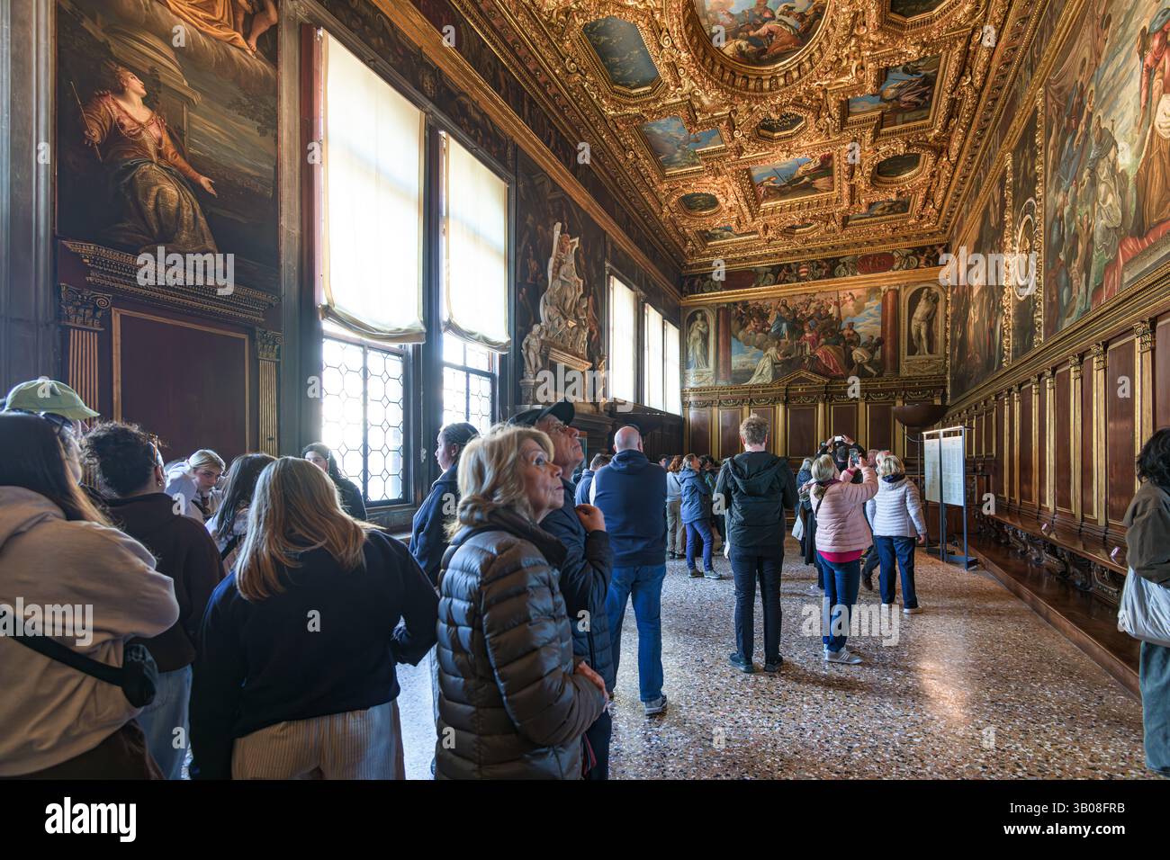 Le majestueux Hall central du Palais des Doges à Venise Banque D'Images