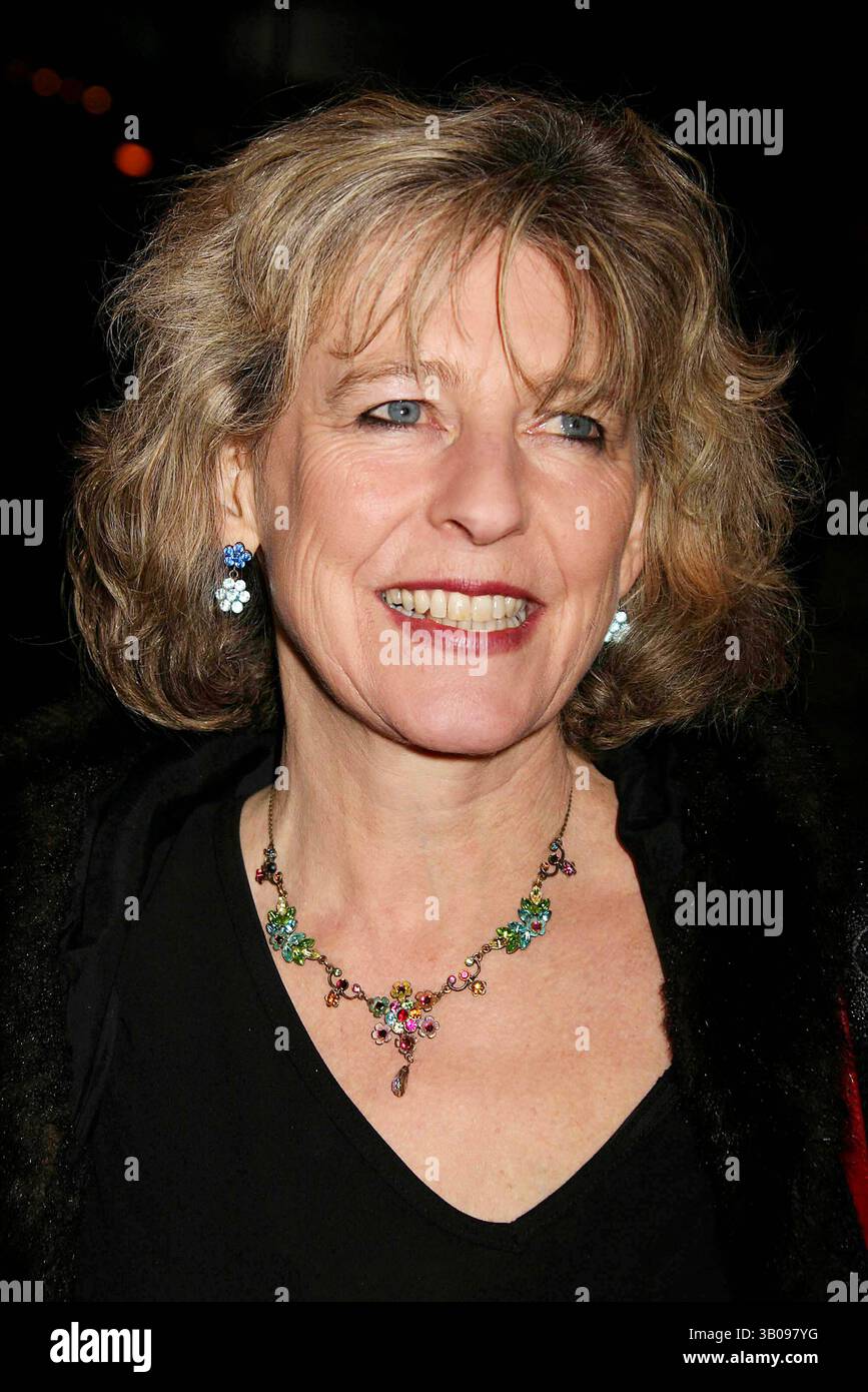 11 novembre 2005 - New York, New York, États-Unis - DEBORAH MOGGACH ARRIVE À LA PREMIÈRE DE FIERTÉ ET DE PRÉJUGÉS AU LOEWS LINCOLN SQUARE À NEW YORK New York LE 11-10-2005. / 2005..K45915HMC(crédit image : © Henry McGee/Globe photos/ZUMAPRESS.com) Banque D'Images