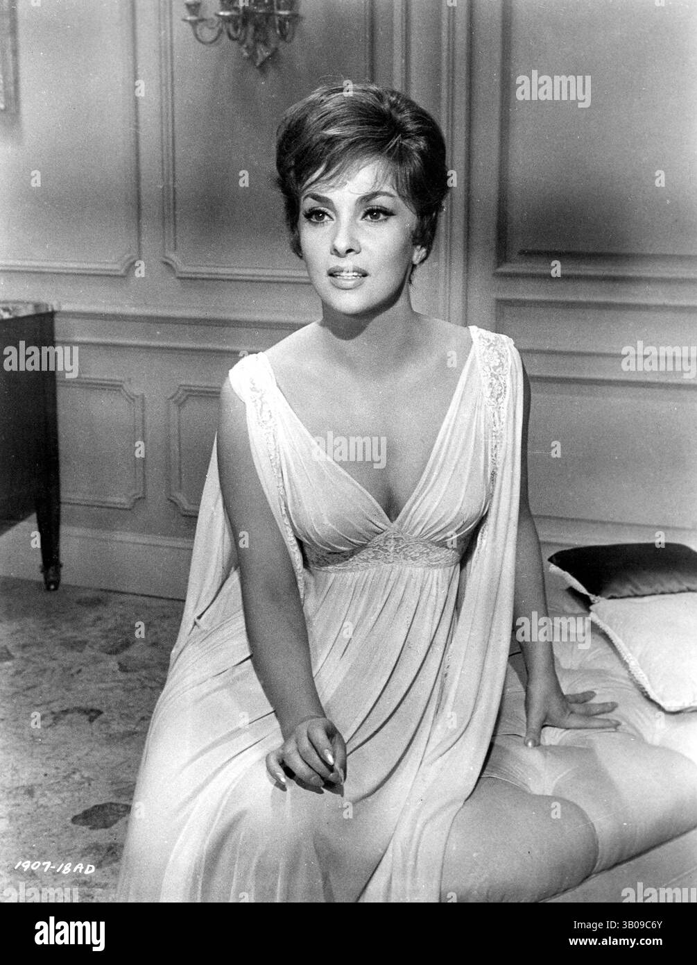 20 décembre 2010 - GINA LOLLOBRIGIDA. Photos, inc (Crédit image : © Globe photos/ZUMAPRESS.com) Banque D'Images