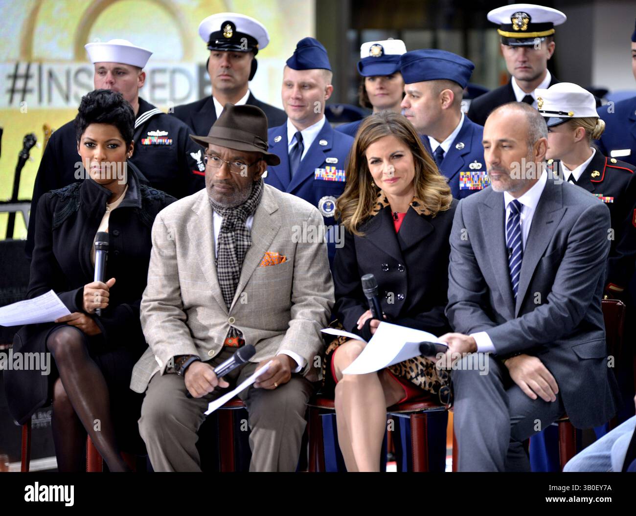 Tamryn Hall, Al Roker, Savannah Guthrie et Matt Lauer au spectacle « Today » de NBC au Rockefeller Plaza à New York - 11 novembre 2013 Banque D'Images