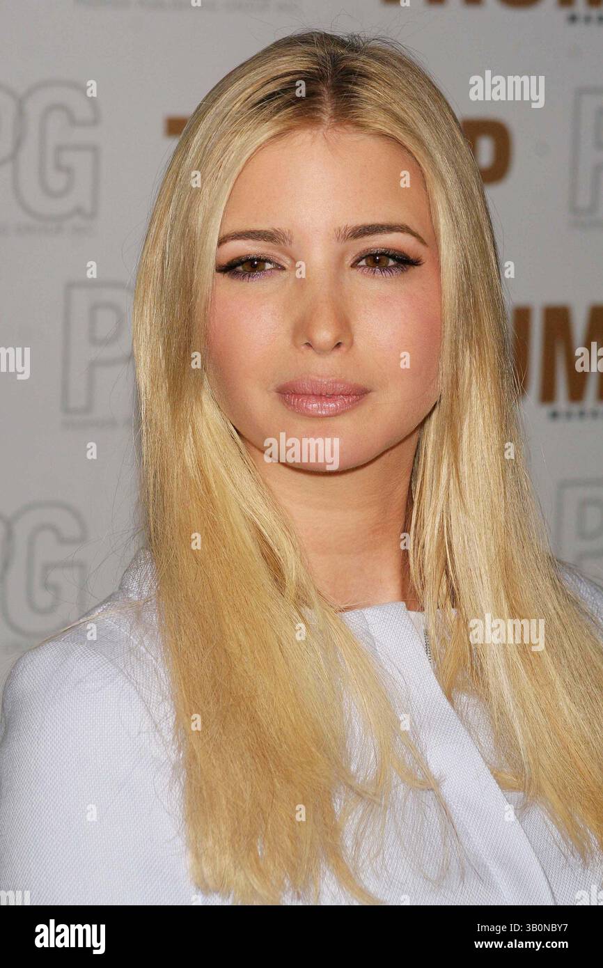 20 septembre 2006 - New York, New York, États-Unis - LE MAGAZINE TRUMP CÉLÈBRE ''LE PUBLIC'' AVEC DONALD ET IVANKA TRUMP. TRUMP TOWER LOWER LEVEL ATRIUM-NYC- 09/20/06.IVANKA TRUMP. - - 2006..I11164JZ(crédit image : © John Zissel/Globe photos/ZUMAPRESS.com) Banque D'Images