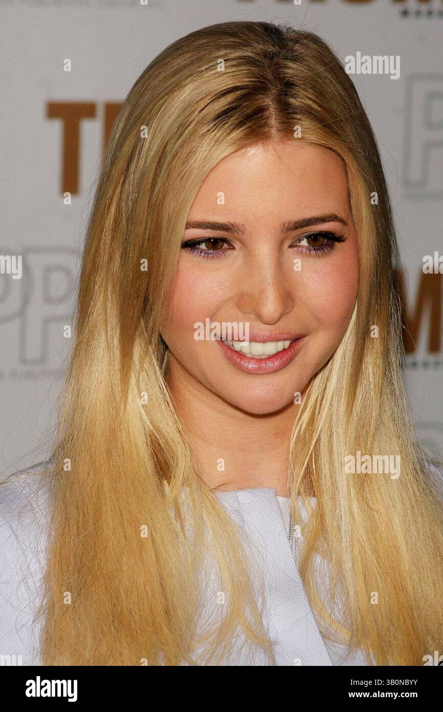 20 septembre 2006 - New York, New York, États-Unis - LE MAGAZINE TRUMP CÉLÈBRE ''LE PUBLIC'' AVEC DONALD ET IVANKA TRUMP. TRUMP TOWER LOWER LEVEL ATRIUM-NYC- 09/20/06.IVANKA TRUMP. - - 2006..I11164JZ(crédit image : © John Zissel/Globe photos/ZUMAPRESS.com) Banque D'Images