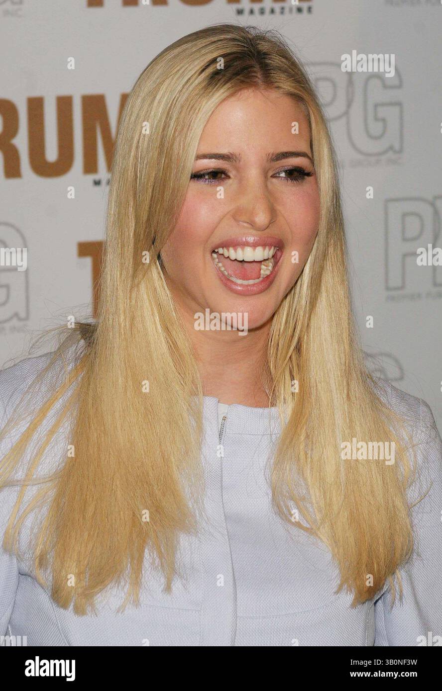 20 septembre 2006 - New York, New York, États-Unis - LE MAGAZINE TRUMP CÉLÈBRE ''LE PUBLIC'' AVEC DONALD ET IVANKA TRUMP. TRUMP TOWER LOWER LEVEL ATRIUM-NYC- 09/20/06.IVANKA TRUMP. - - 2006..I11164JZ(crédit image : © John Zissel/Globe photos/ZUMAPRESS.com) Banque D'Images