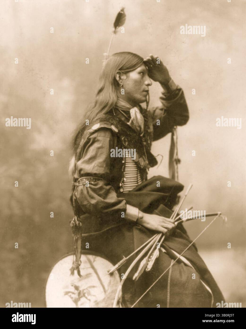 6 juin 1899 - États-Unis - Portrait d'homme indien, Thomas No Water. (Crédit image : © BuyEnlarge/ZUMAPRESS.com) Banque D'Images