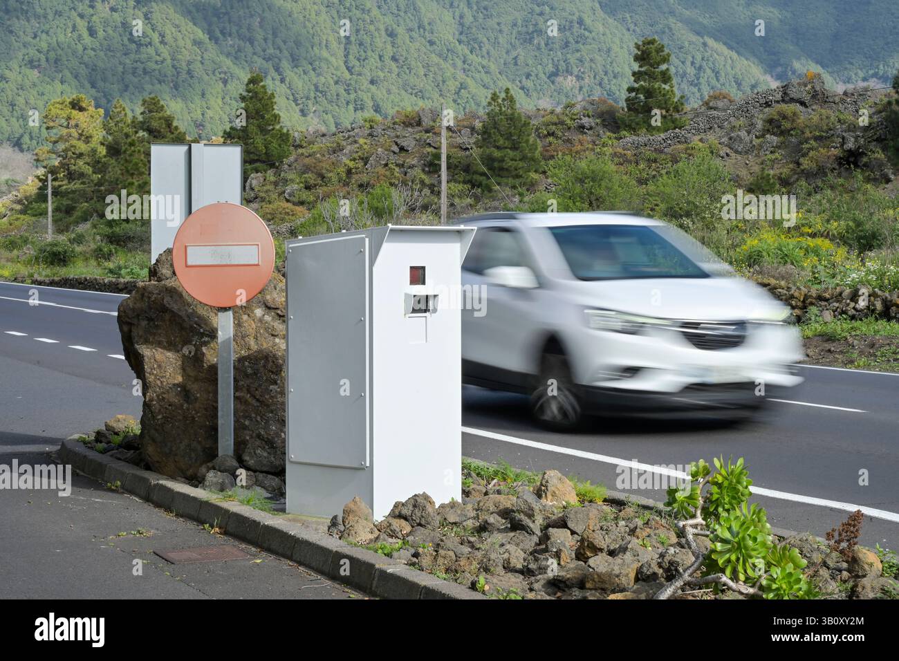 Geschwindigkeits-Kontrolle, Blitzer, El Paso, la Palma, Espagne Banque D'Images