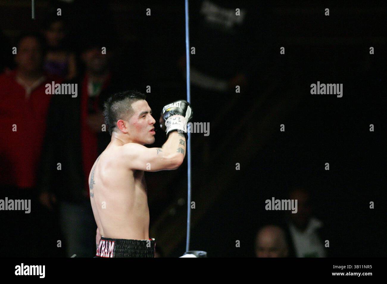 Brandon Rios Boxrec 2011 février 26 : Brandon Rios célèbre sa ceinture de titre WBA World ...