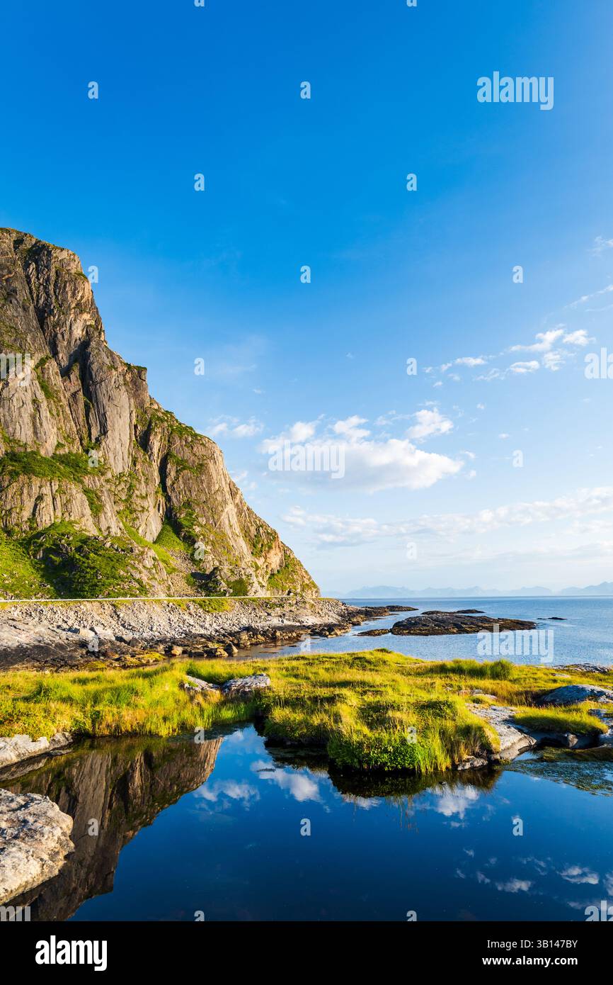 Andoya paysage naturel pittoresque par la mer sur Andoya, Nordland, Norvège Banque D'Images