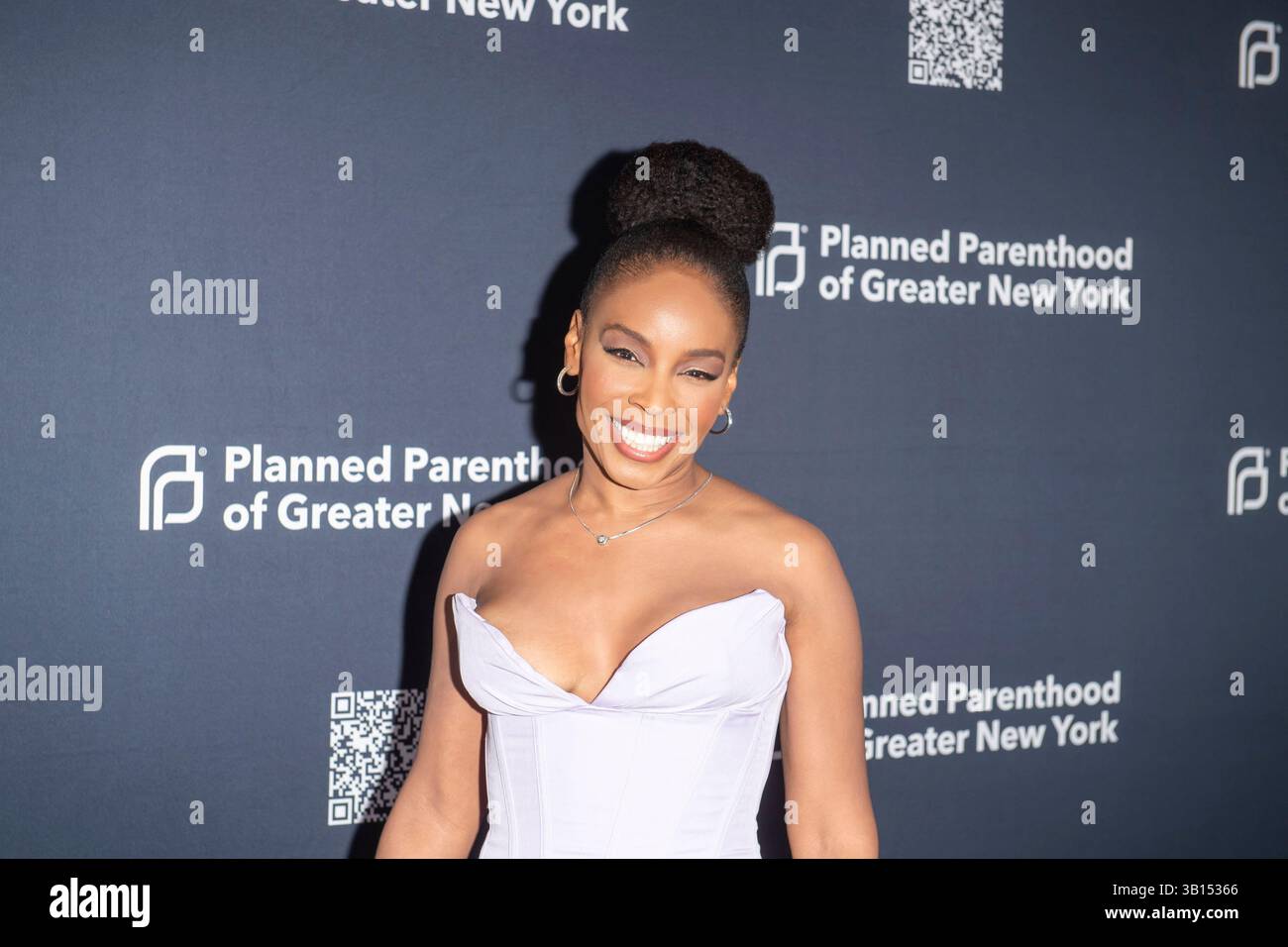 New York, États-Unis. 24 avril 2025. Amber Ruffin assiste au Gala Planned Parenthood New York 2025 à Cipriani South Street. Crédit : SOPA images Limited/Alamy Live News Banque D'Images