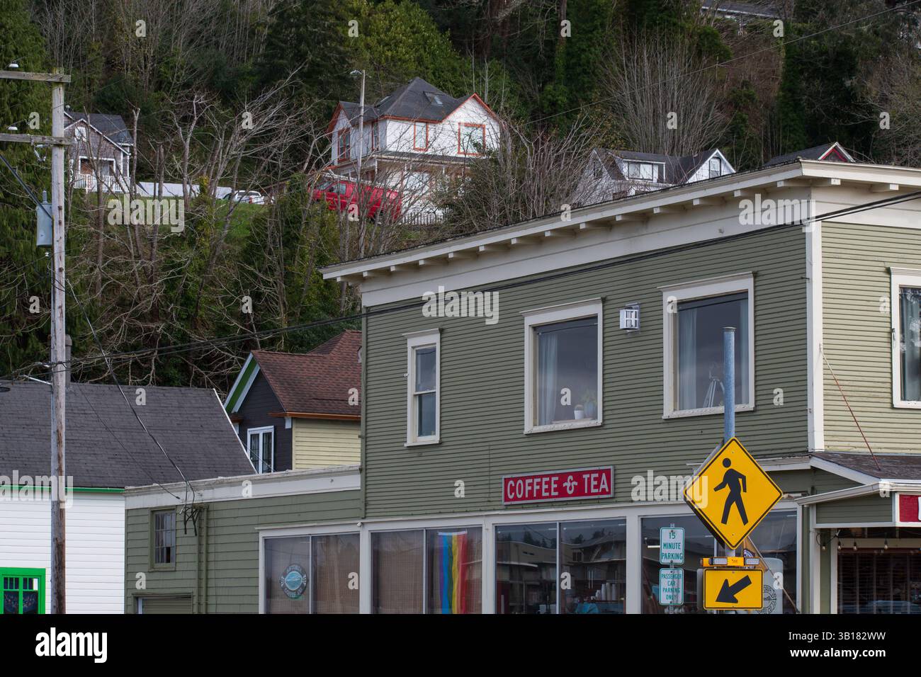 ASTORIA, OREGON, États-Unis - APR 12, 2025 : une maison victorienne, célèbre dans le film de 1985 'les Goonies', se dresse comme un monument culturel à Astoria, Oregon. Banque D'Images