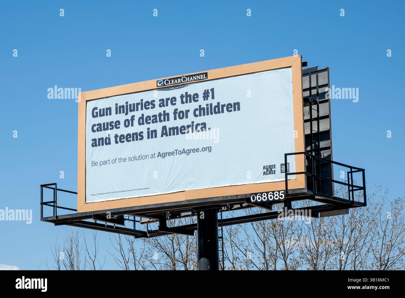 Paul, Minnesota. Signe d'arme à feu sensibilisant aux dangers des armes à feu pour les enfants et les adolescents. C'est le tueur numéro un des adolescents et des enfants. Banque D'Images