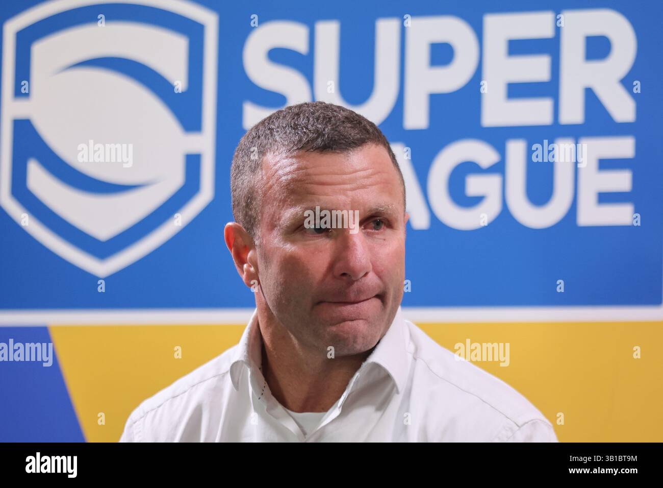 Leeds, Royaume-Uni. 25 avril 2025. AMT Headingley Rugby Stadium, Leeds, West Yorkshire, 25 avril 2025. Betfred Super League Leeds Rhinos contre Hull KR Willie Peters (entraîneur en chef) de Hull KR crédit : Touchlinepics/Alamy Live News Banque D'Images