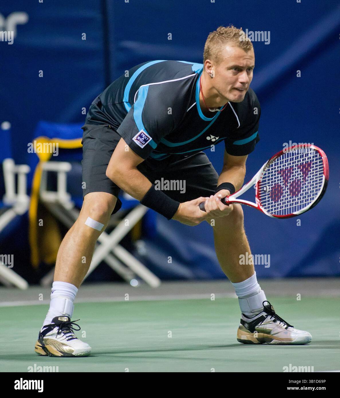 10 février 2011 : le joueur de tennis Lleyton Hewitt en action lors d'un match contre Brian Dabul à la HP Arena de San Jose, Hewitt a battu Dabul 3-6, 7-5, 6-3. â© Damon Tarver/Cal Sport Media(image crédit : © Damon Tarver/Cal Sport Media/ZUMAPRESS.com) Banque D'Images