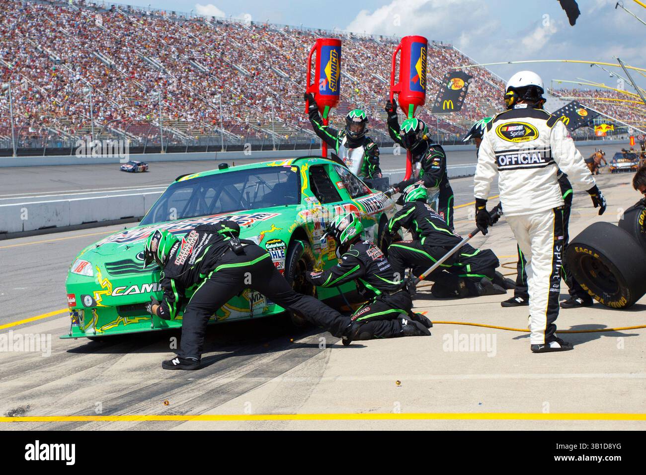 15 août 2010 : Kyle Busch (18 ans) participe à la CARFAX 400 NASCAR Sprint Cup Series au Michigan International Speedway à Brooklyn, Michigan. (Crédit image : © Rick Osentoski/Cal Sport Media/ZUMApress.com) Banque D'Images