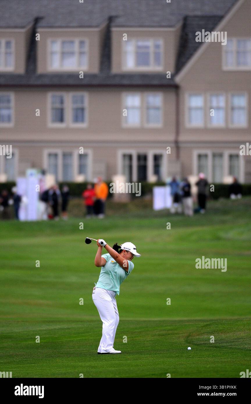3 octobre 2008 : Ji-Yai Shin de Corée du Sud sur le 18e trou lors de la deuxième manche du Championnat du monde Samsung au Half Moon Bay Golf Links Ocean course à Half Moon Bay, Californie John Green/CSM Banque D'Images