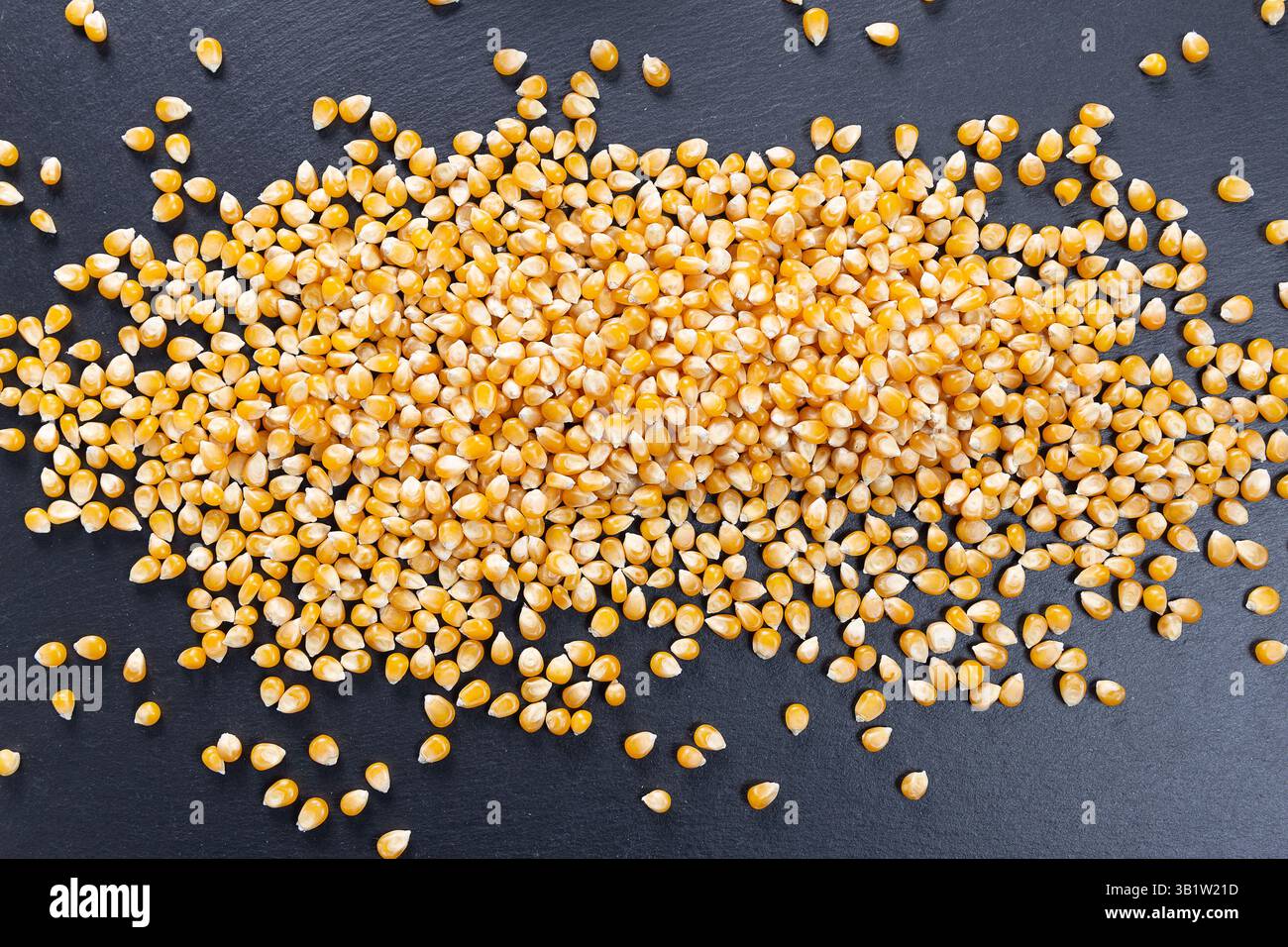 Grains biologiques de maïs. Aliments naturels gros plan Banque D'Images