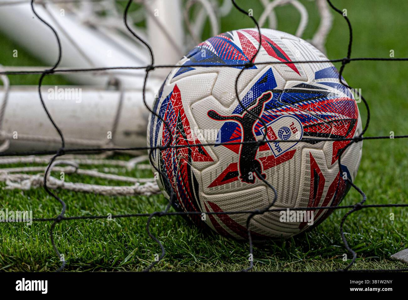 Orbita 1 Sky Bet EFL Football (FIFA® Quality Pro) lors du match de championnat Sky Bet entre Middlesbrough et Norwich City au Riverside Stadium, Middlesbrough le samedi 26 avril 2025. (Photo : Trevor Wilkinson | mi News) crédit : MI News & Sport /Alamy Live News Banque D'Images