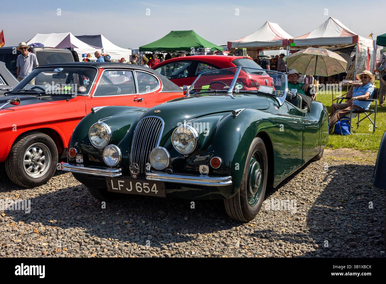 Jaguar XK120 1951, exposée au Best of British Airshow organisé à Shuttleworth le 12 mai 2024. Banque D'Images