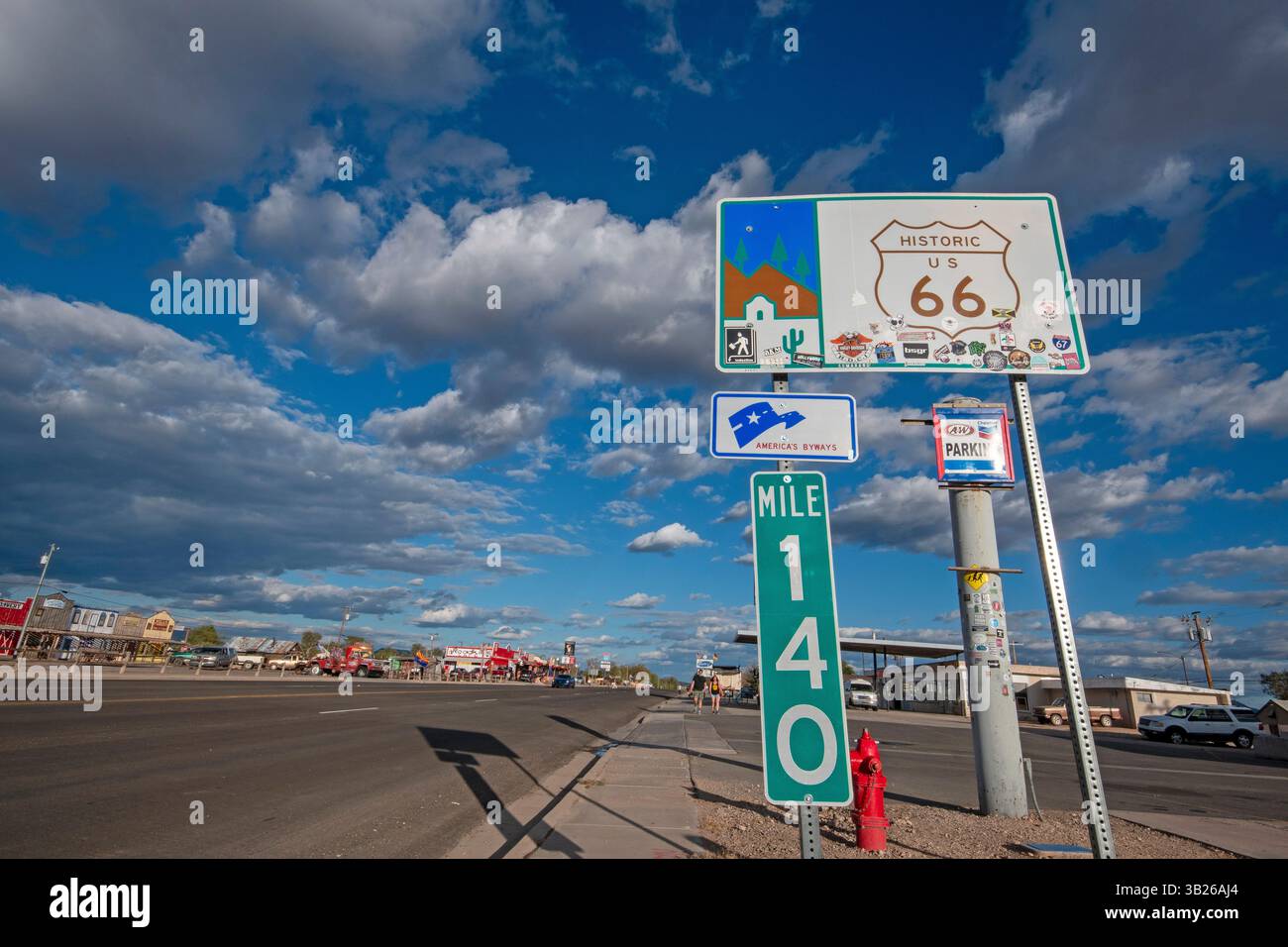 Panneau routier le long de la route 66, Seligman, comté de Yavapay, Arizona, États-Unis Banque D'Images