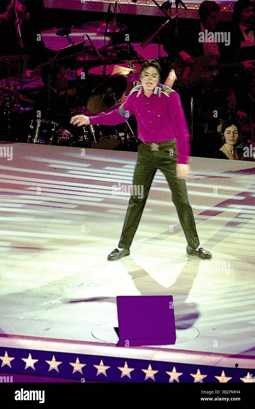 4 mai 2015 - Landover, Maryland, États-Unis d'Amérique - Landover, Maryland 1-19-1993.Michael Jackson se produit sur scène pour la ''Réunion américaine'' le 52e Gala inaugural qui s'est tenu à la U.S. Arena en l'honneur du président William Jefferson Clinton..crédit : Mark Reinstein (crédit image : © Mark Reinstein via ZUMA Wire) Banque D'Images